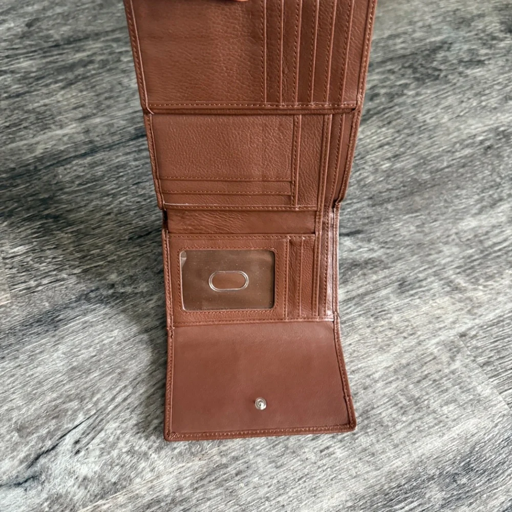 RFID Blocking Women's Leather Trifold Wallet